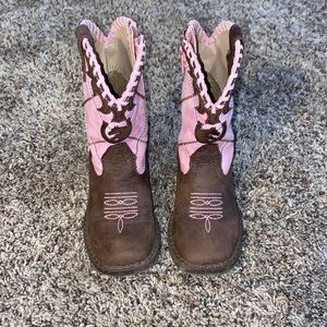Girls cowboy boots!
